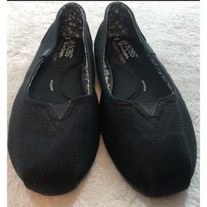 Bobs By Skechers Women's Plush-Peace and Love Ballet Flat 8 Black Minimalist